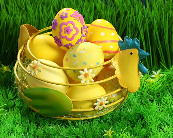 تخم مرغ های رنگی سفره هفت سین برای عید نوروز